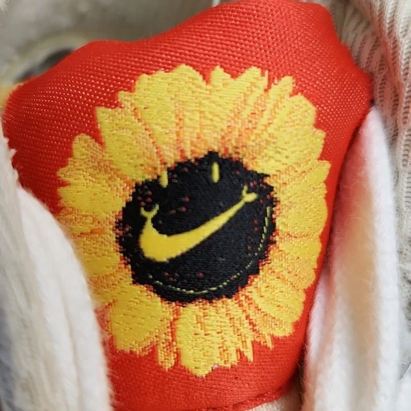 Nike Blazer '77 Jumbo Mid Sunflower Floral Hightop sneakers (m size 9) - Picture 11 of 13